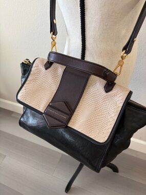 👜Marc by Marc Jacobs Two Tone Leather Snakeskin Satchel Bag 🤎